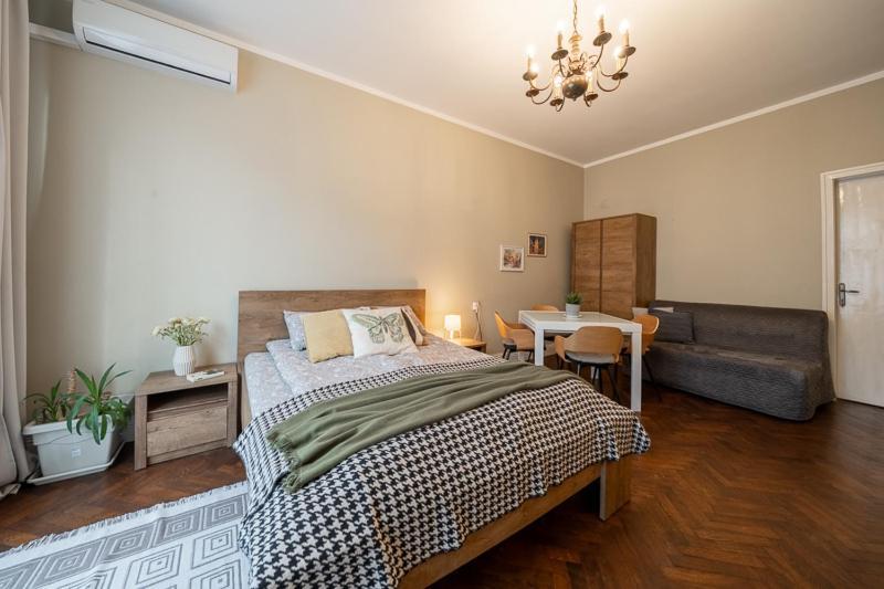3 Bdr - Top Center Artistic Apartment - 115 M2 София Экстерьер фото